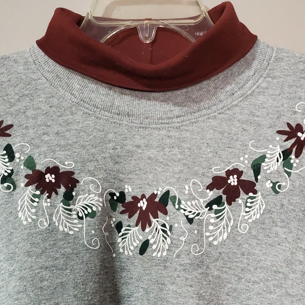 Vintage PFI FASHIONS Christmas Poinsettia "Grandma" Turtle Pullover Sweatshirt